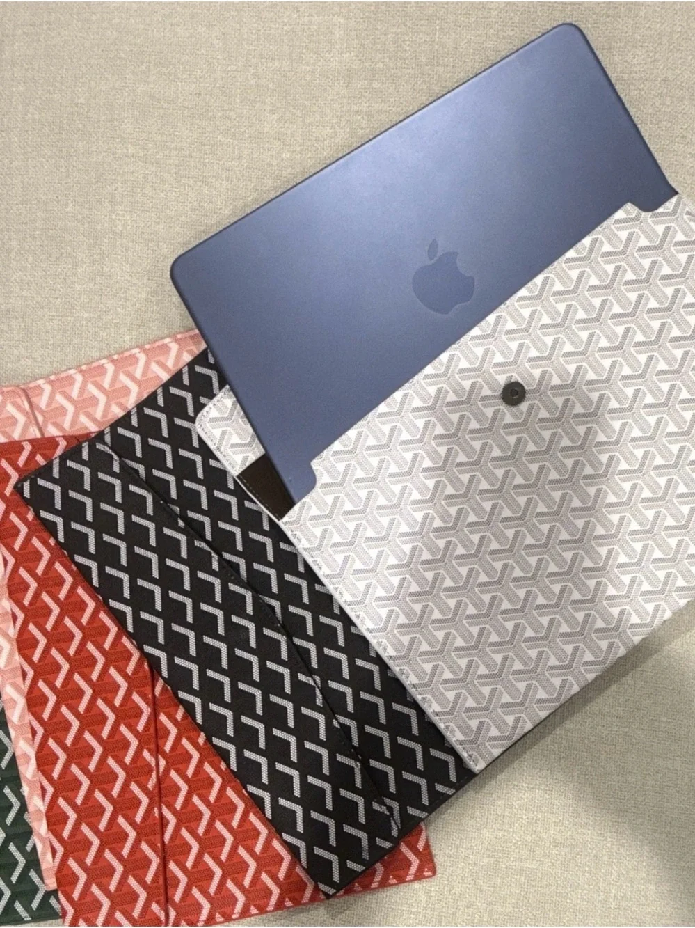 Mac book case